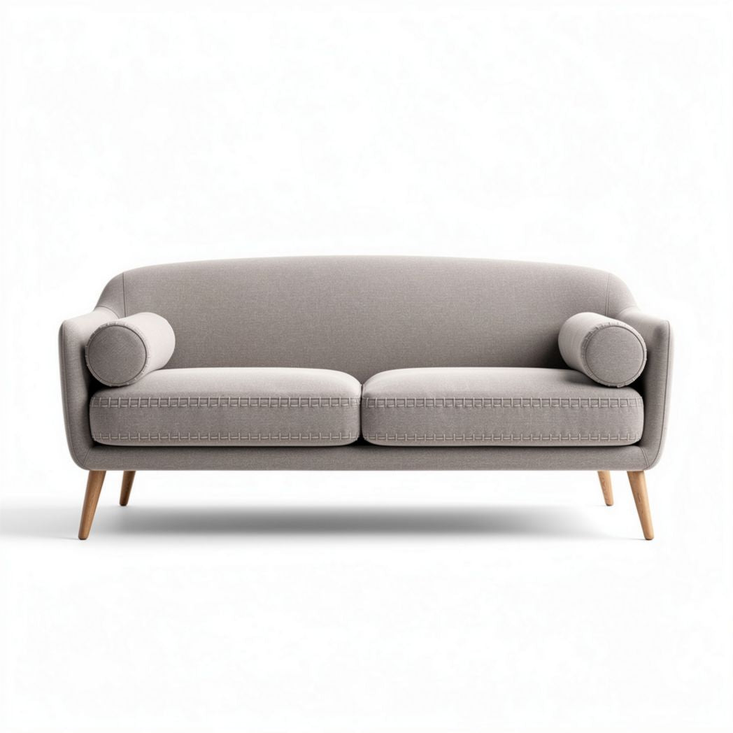 Twee-zit bank van grijs stof met houten poten en afgeronde kussens 180 x 85 x 75cm